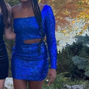 Sparkly blue homecoming dress